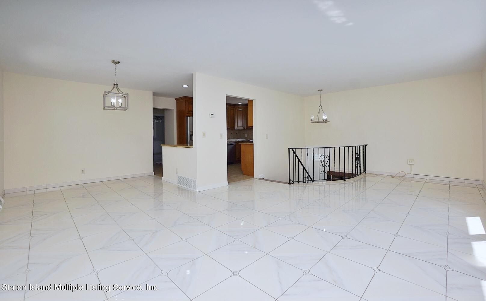 381 Corbin Avenue Staten Island, NY 10308 - Photo 11 of 40 Photo Aug 30 2022, 12 56 17 PM