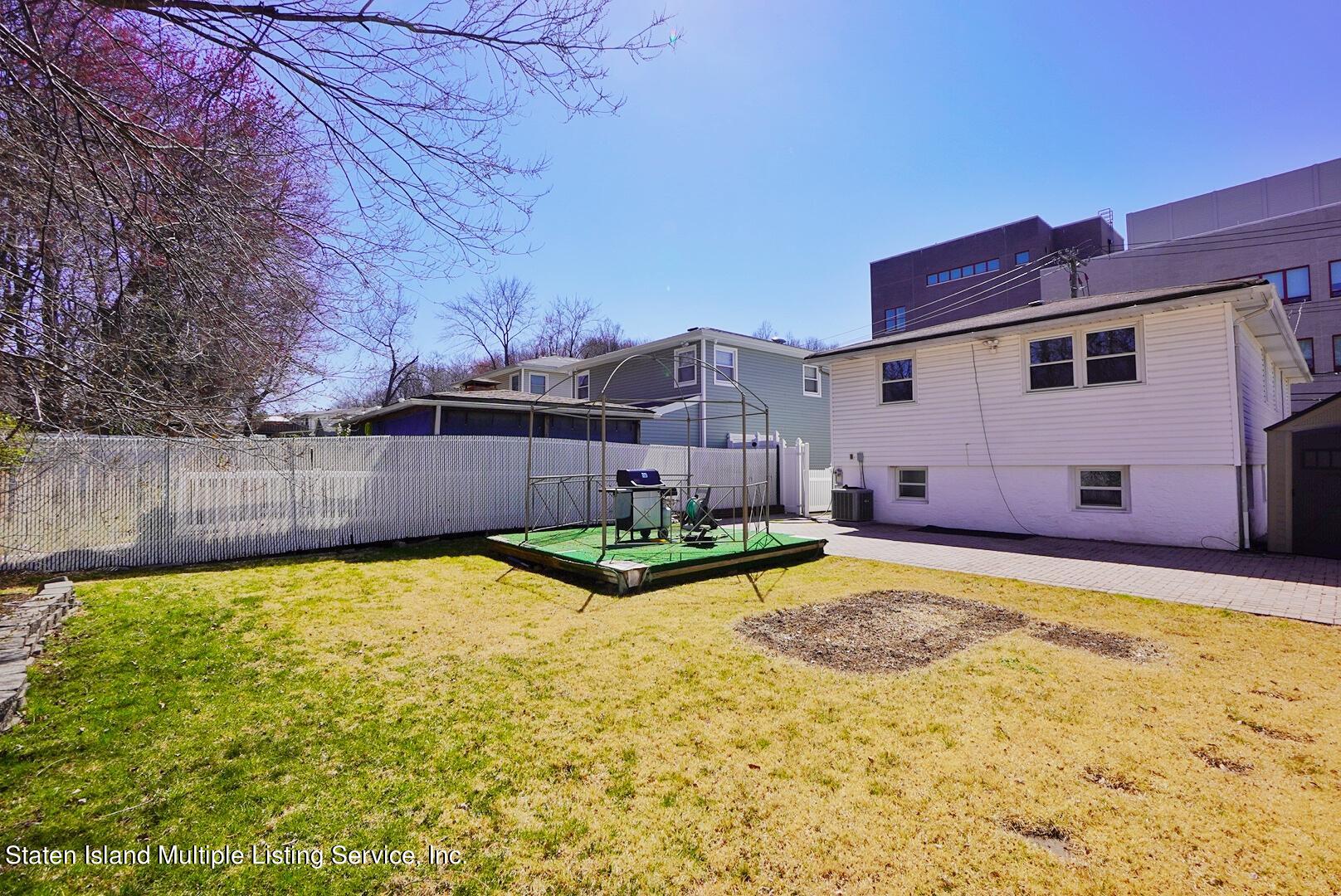 381 Corbin Avenue Staten Island, NY 10308 - Photo 6 of 40 Photo Aug 30 2022, 1 03 57 PM
