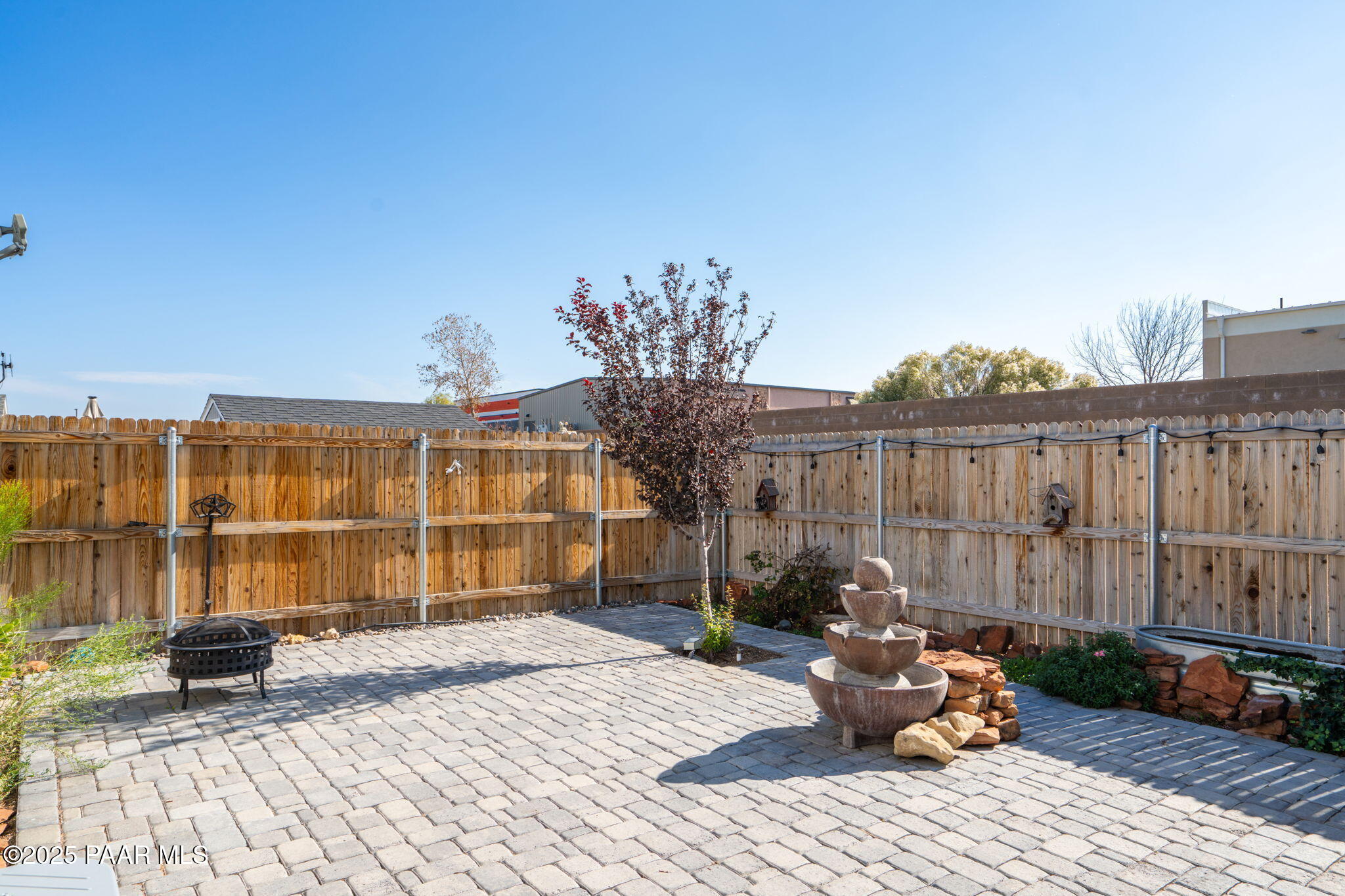1023 Thorton Road Camp Verde, AZ 86322 - Photo 27 of 29 a view of a terrace with a couch