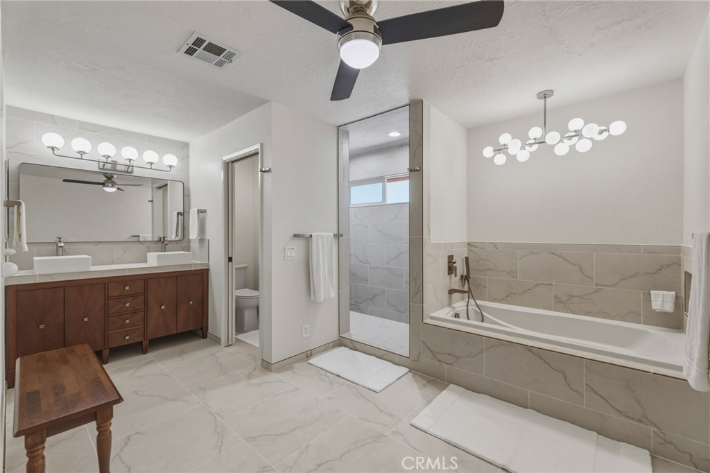 16230 St Timothy Road Apple Valley, CA 92307 - Photo 32 of 51 Primary bathroom