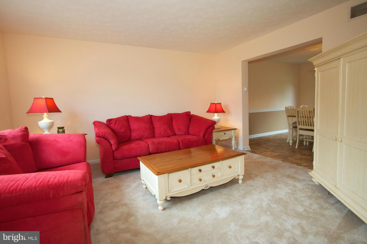 3802 Longley Road Abingdon, MD 21009 - Photo 3 of 19 Living Room