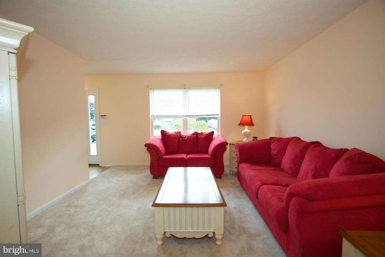 3802 Longley Road Abingdon, MD 21009 - Photo 4 of 19 Living Room