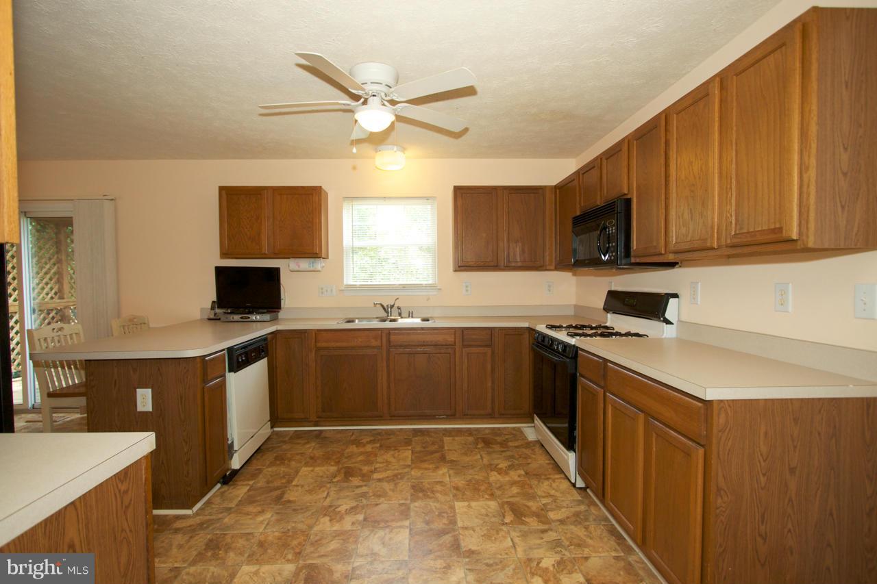 3802 Longley Road Abingdon, MD 21009 - Photo 8 of 19 Kitchen