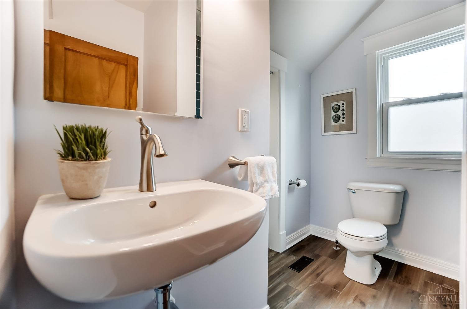 3840 Edwards Road Cincinnati, OH 45209 - Photo 19 of 32