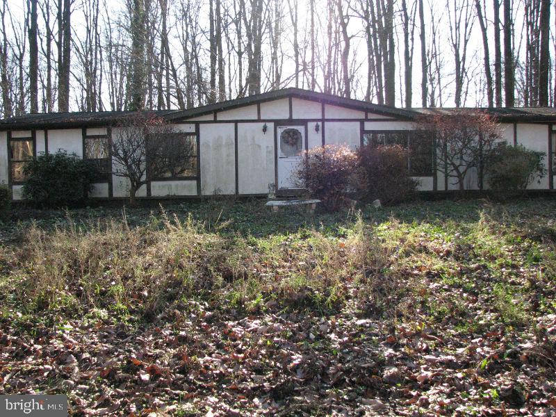 2733 Camp Road Manheim, PA 17545 - Photo 1 of 16