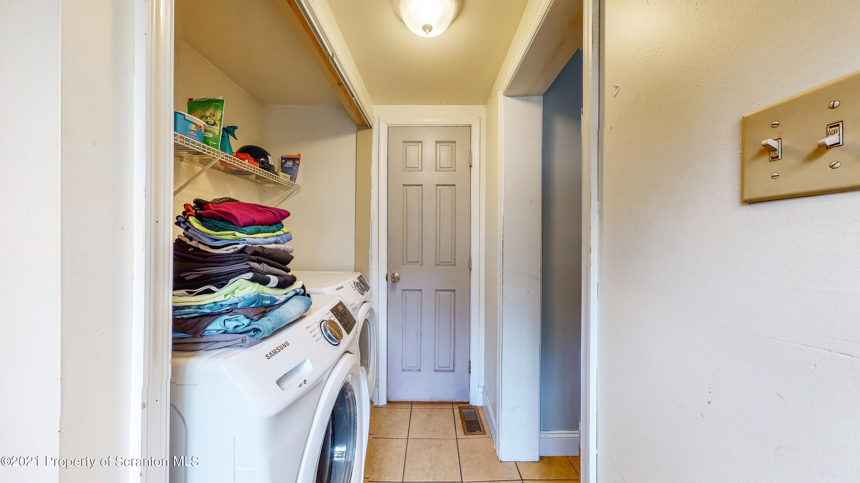 210 Layton Road Clarks Summit, PA 18411 - Photo 10 of 26 Gallery Image 10