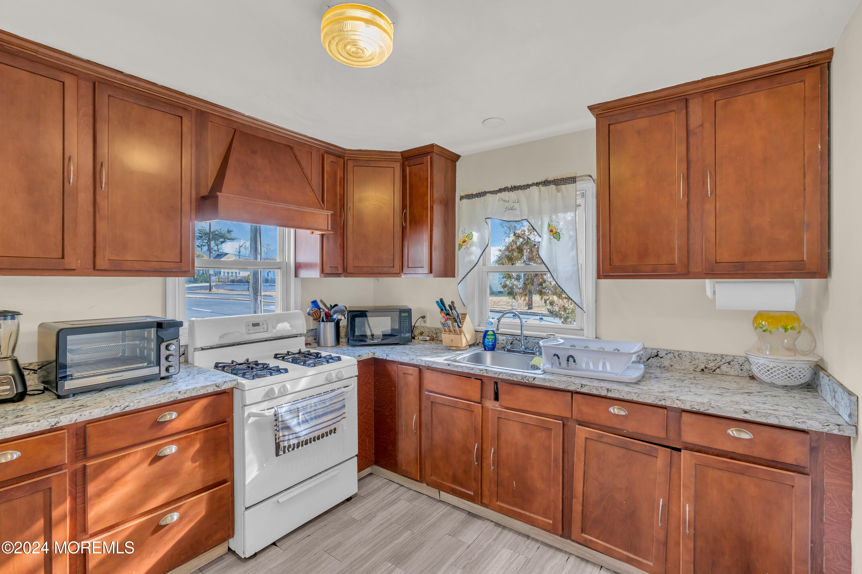 258 Newman Springs Road Red Bank, NJ 07701 - Photo 8 of 24 014_dsc07120_803