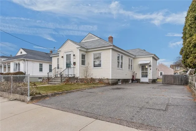 $315,000 | 128 Warwick Road, Pawtucket, RI 02861