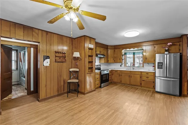 $315,000 | 128 Warwick Road, Pawtucket, RI 02861