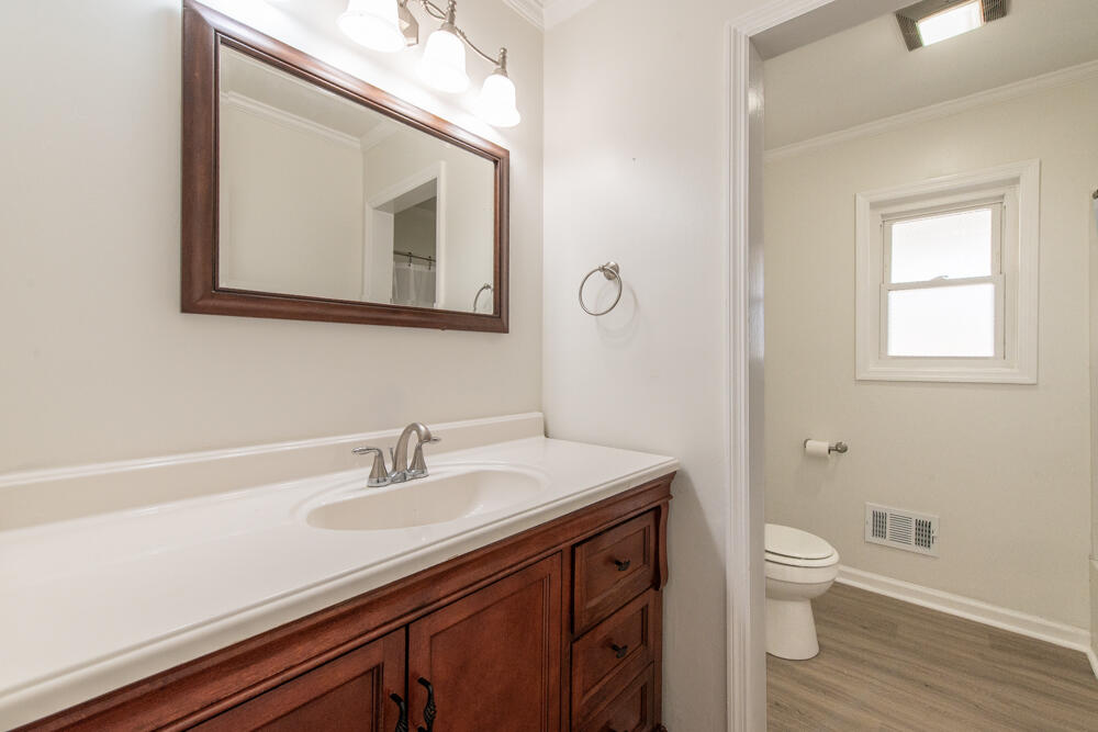 335 Indian Trail Augusta, GA 30907 - Photo 15 of 25 Full Guest Bath!