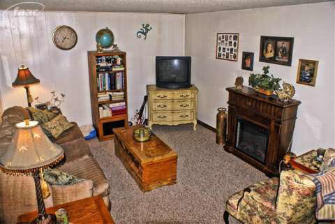 9038 South Nichols Road Gaines, MI 48436 - Photo 7 of 12 20376959-6.JPG