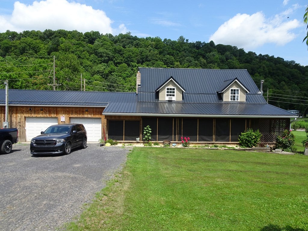 2031 Back Maitland Road Lewistown, PA 17044 - Photo 2 of 31 Gallery Image 2