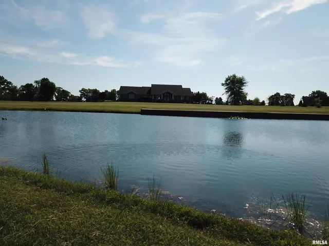 $899,500 | 3024 Wabash 12 Avenue, Mount Carmel, IL 62863