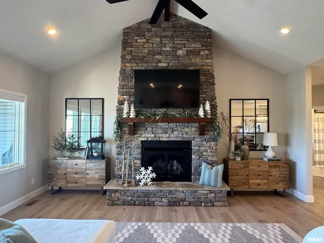 $899,500 | 3024 Wabash 12 Avenue, Mount Carmel, IL 62863