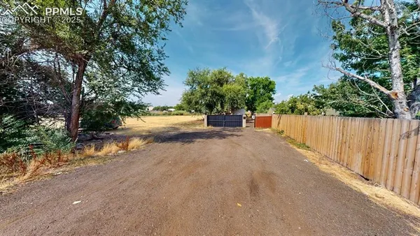$185,000 | 1575 Sable Boulevard, Aurora, CO 80011