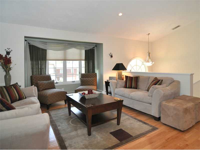 70 Tomahawk Trail Cranston, RI 02921 - Photo 3 of 25 Living Room.