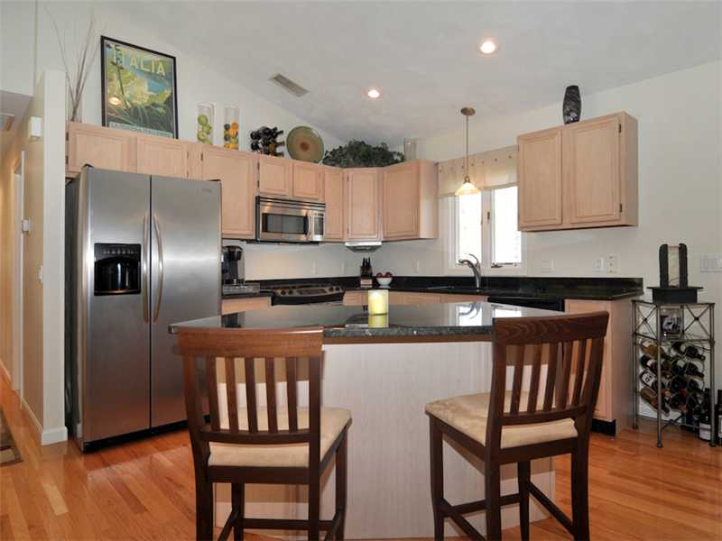 70 Tomahawk Trail Cranston, RI 02921 - Photo 7 of 25 Kitchen.