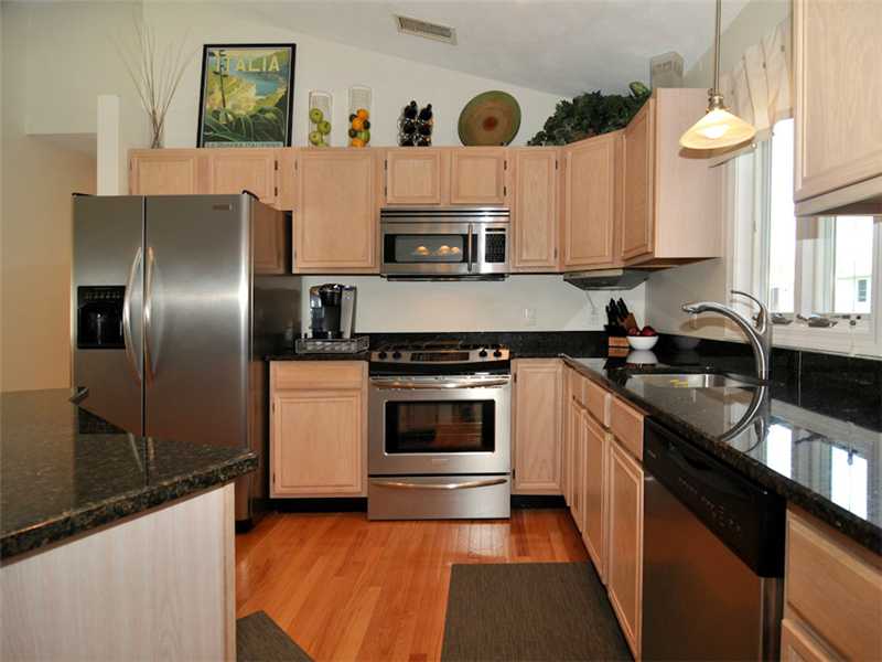 70 Tomahawk Trail Cranston, RI 02921 - Photo 9 of 25 Kitchen.