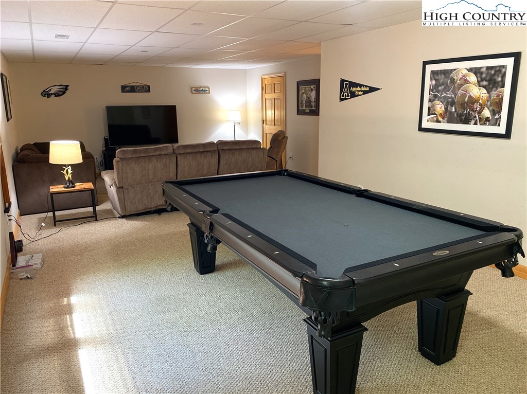 402 Pinnacle Ridge Road Beech Mountain, NC 28604 - Photo 31 of 44 a room with pool table and windows
