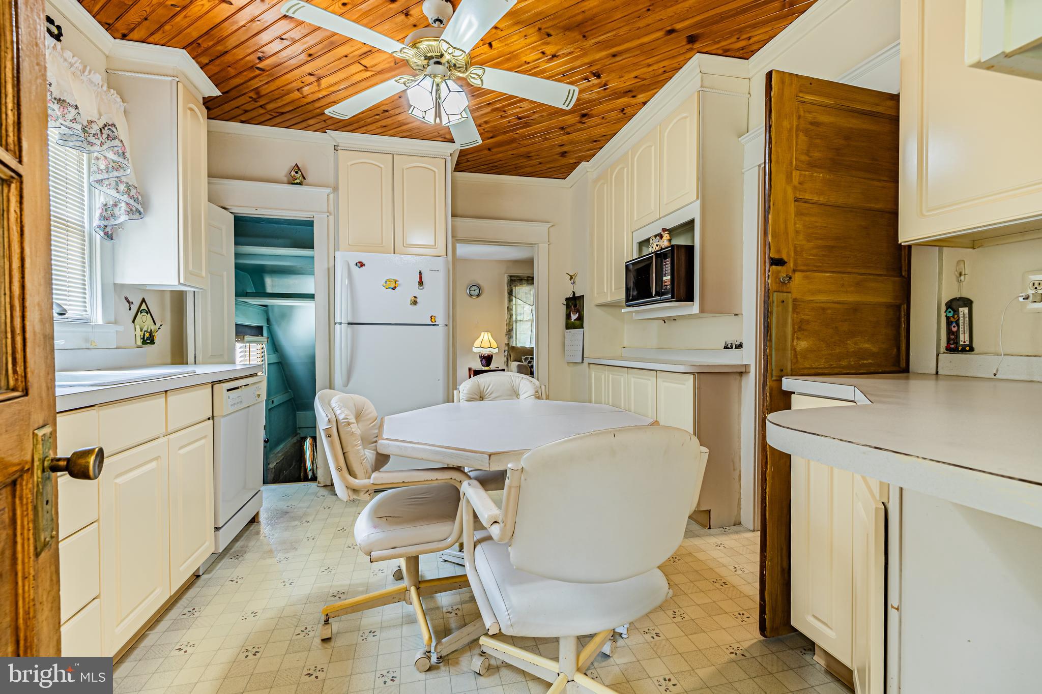 362 South 3rd Street Hammonton, NJ 08037 - Photo 3 of 17