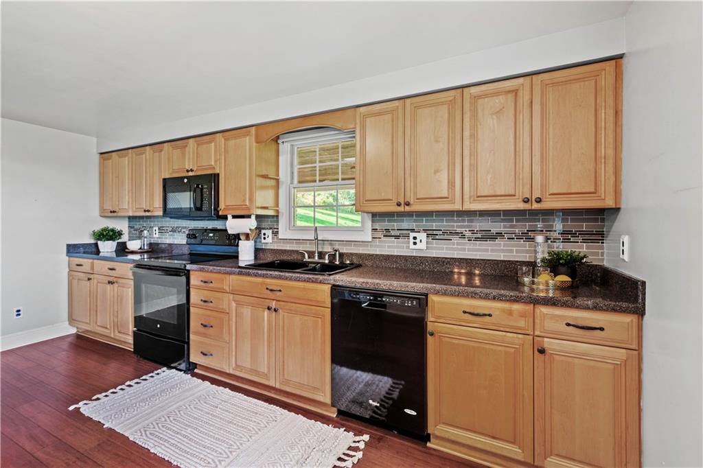 4556 Battle Ridge Road Oakdale, PA 15071 - Photo 14 of 46 Gallery Image 14