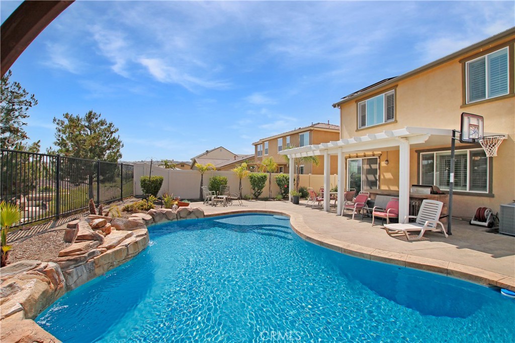 13122 Capricornio Street Riverside, CA 92503 - Photo 18 of 20