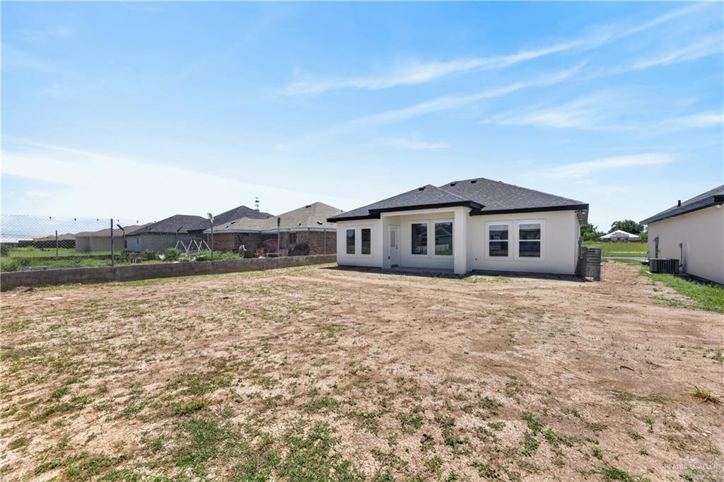 425 Serg Loop Alamo, TX 78516 - Photo 18 of 18
