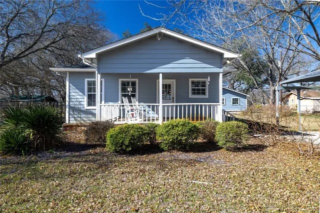 $2,000 | 1012 Buerger Lane, Seguin, TX 78155