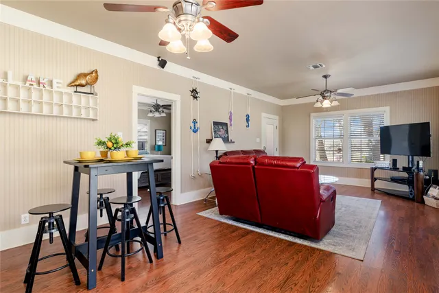 $2,000 | 1012 Buerger Lane, Seguin, TX 78155