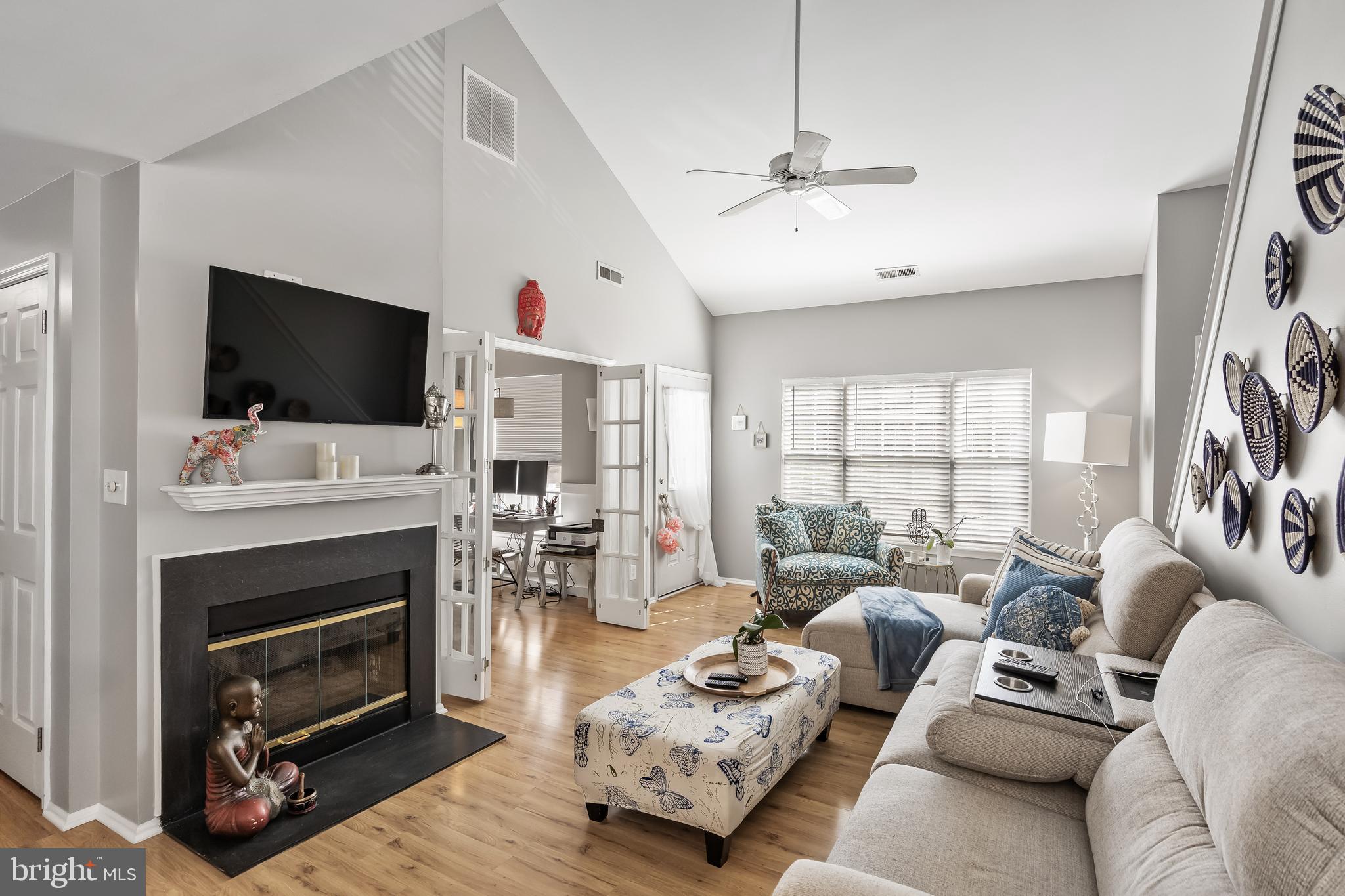 402 Quail Road Marlton, NJ 08053 - Photo 4 of 38 Gallery Image 4