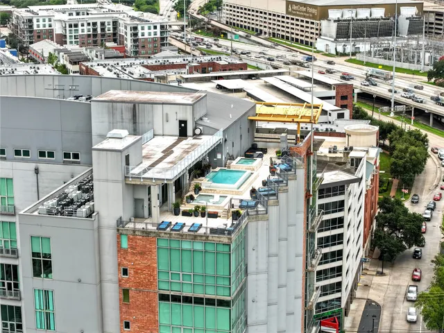 $310,000 | 2000 Bagby Street, Unit 5423, Houston, TX 77002