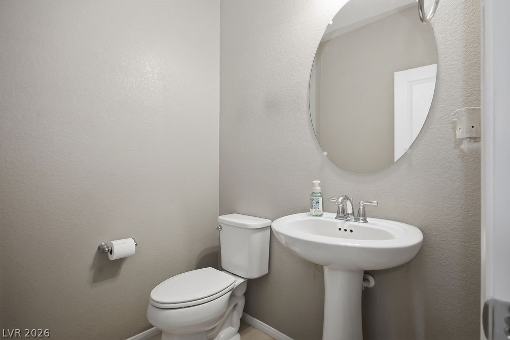 161 Fulgora Street Henderson, NV 89074 - Photo 30 of 45 Downstairs bathroom