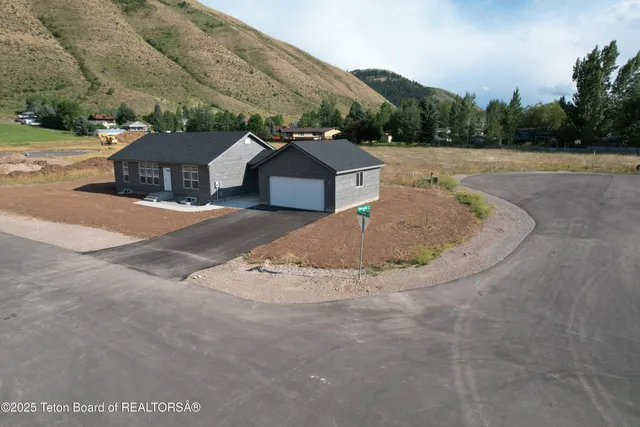 $549,000 | 252 Honeybee Lane, Afton, WY 83110