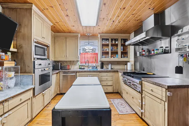 $575,000 | 2555 Pleasant Valley Road, Rice, WA 99167