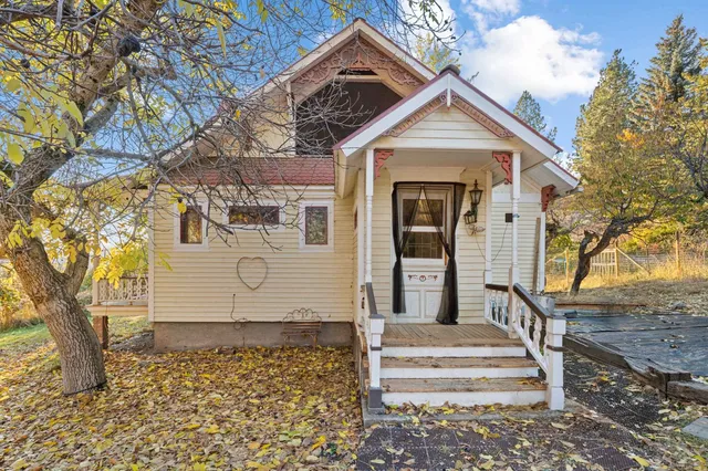 $575,000 | 2555 Pleasant Valley Road, Rice, WA 99167