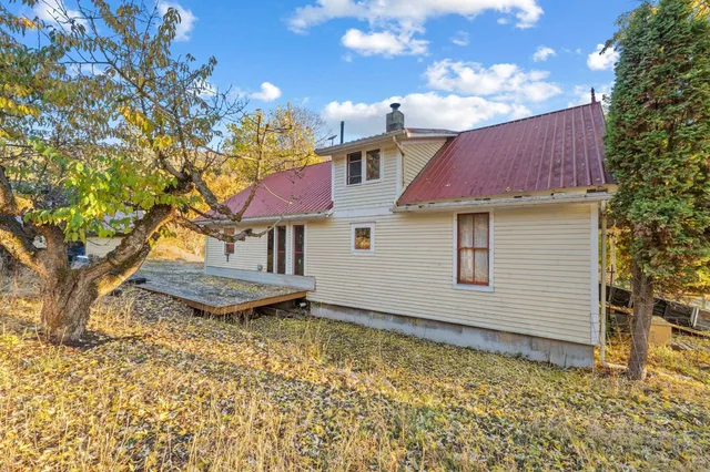 $575,000 | 2555 Pleasant Valley Road, Rice, WA 99167