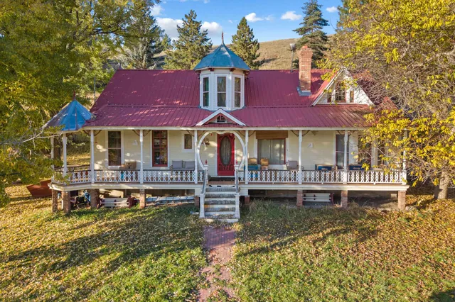 $575,000 | 2555 Pleasant Valley Road, Rice, WA 99167