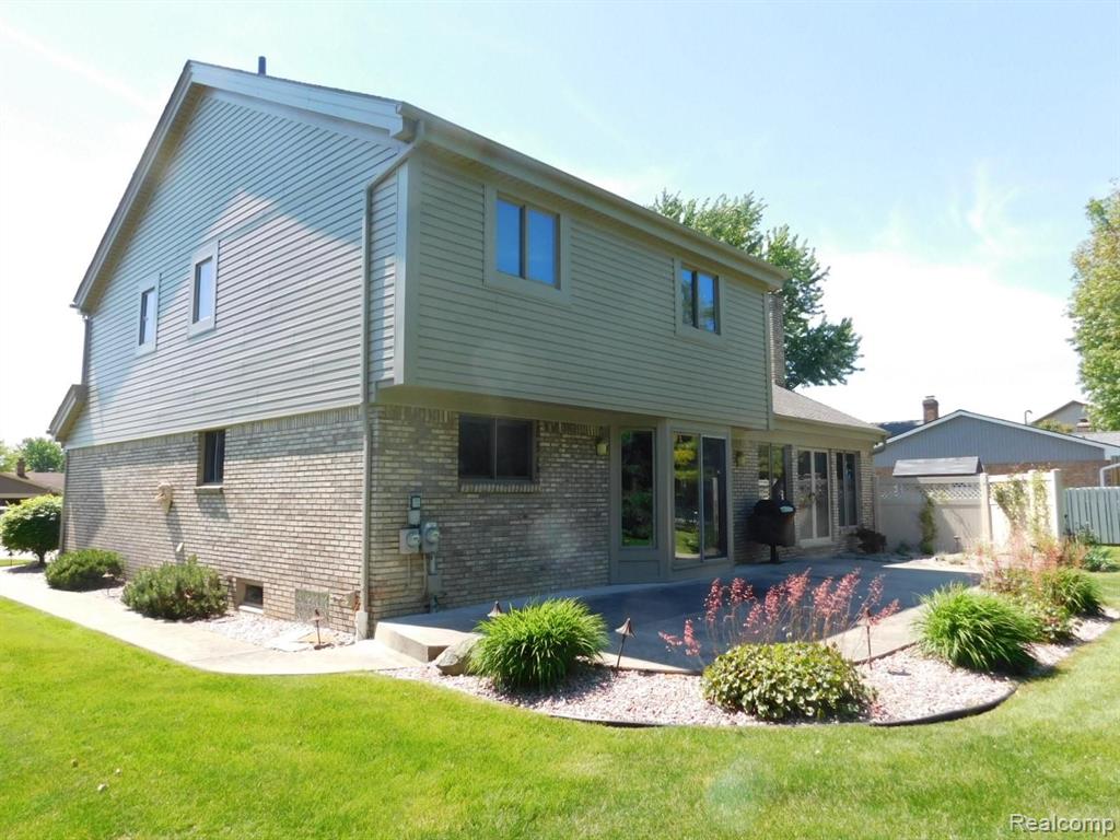 49671 Compass Point Drive Chesterfield, MI 48047 - Photo 6 of 30