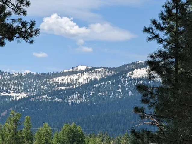 $525,000 | 443 Feather River Drive, Chester, CA 96020