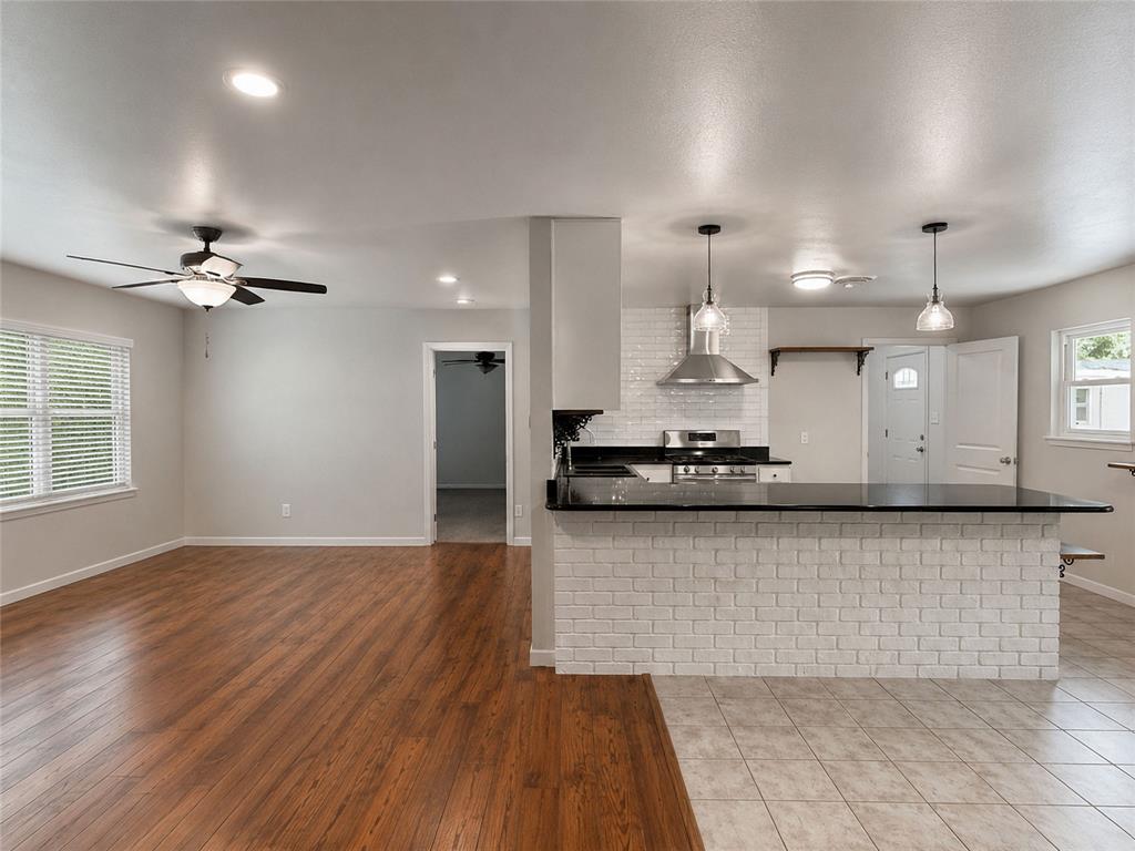 617 Dunaway Lane Azle, TX 76020 - Photo 11 of 33