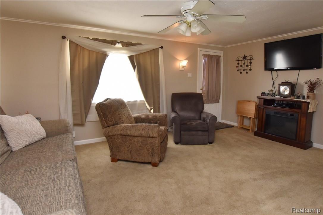 3383 Crooks Road Rochester, MI 48309 - Photo 5 of 24 Crooks3383_12.JPG