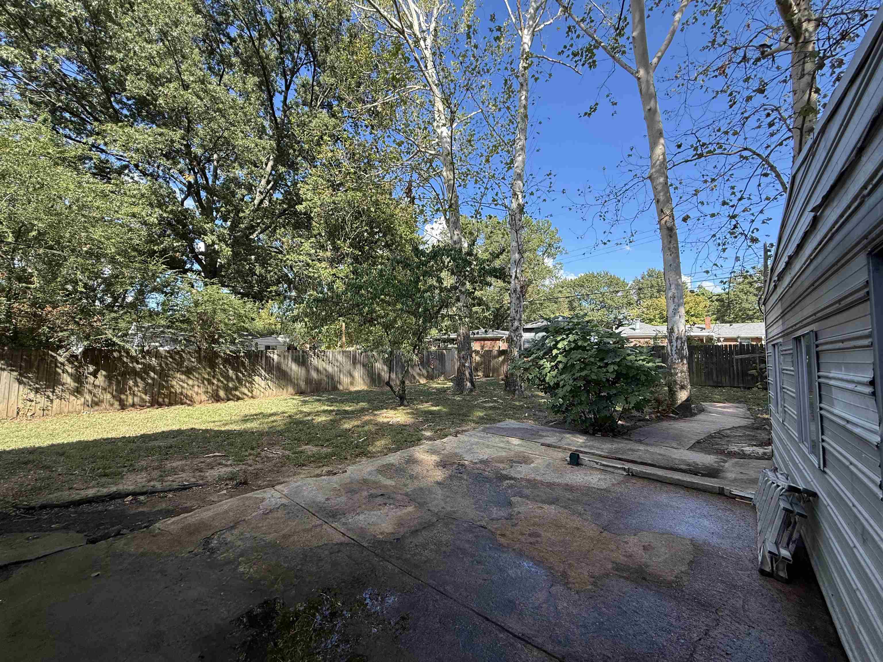 1232 South White Station Road Memphis, TN 38117 - Photo 20 of 21 a view of backyard with outdoor space
