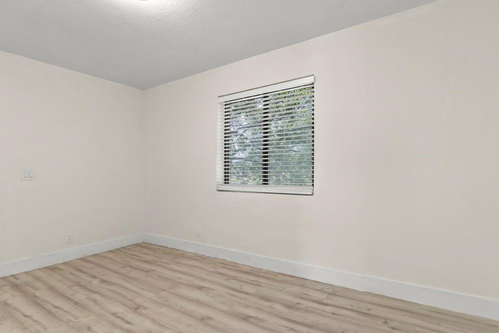 3039 Avenue J, Unit 6 Riviera Beach, FL 33404 - Photo 18 of 21 Photo 18