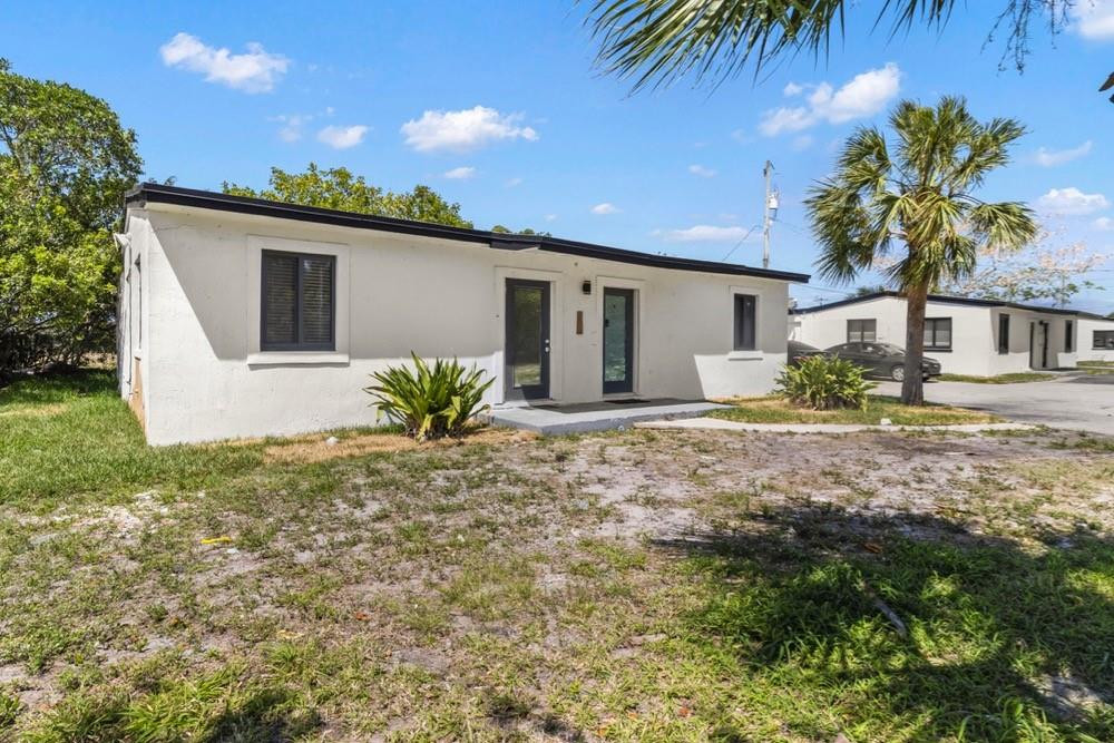 3039 Avenue J, Unit 6 Riviera Beach, FL 33404 - Photo 3 of 21 Photo 3