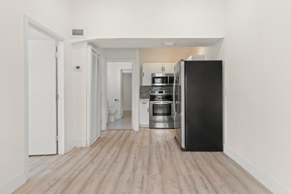 3039 Avenue J, Unit 6 Riviera Beach, FL 33404 - Photo 6 of 21 Photo 6