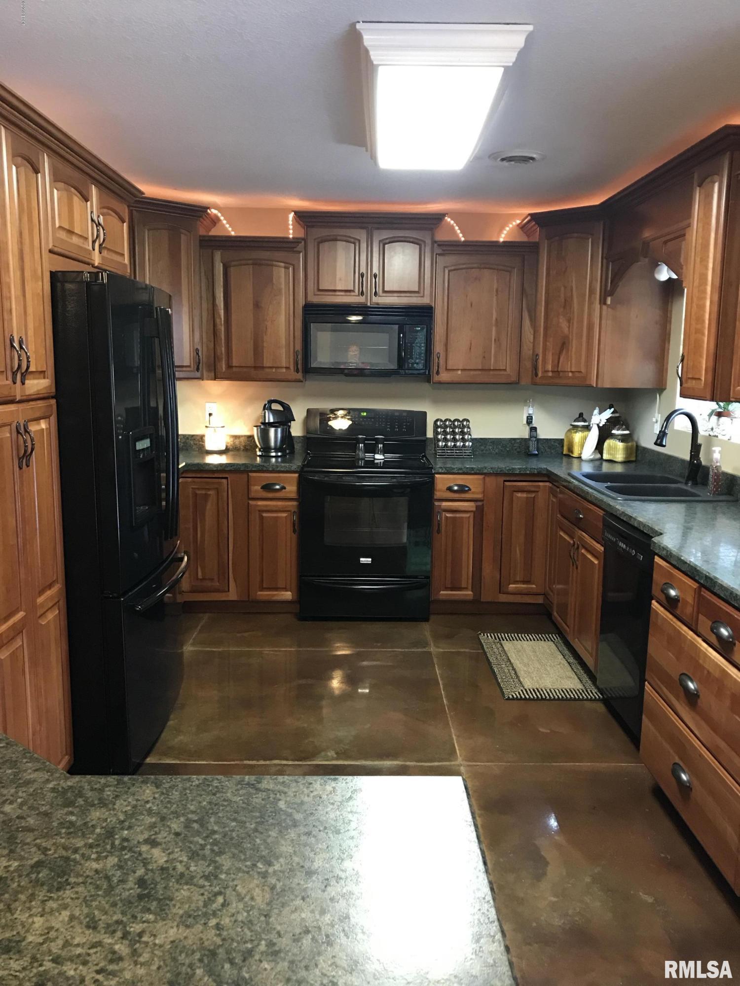 3970 Macedonia Church Road Metropolis, IL 62960 - Photo 11 of 30