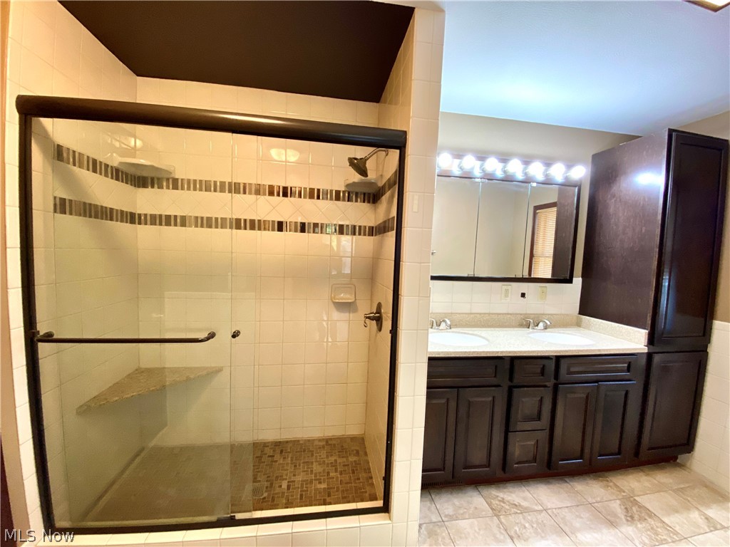 4237 Herner County Line Road Southington, OH 44470 - Photo 5 of 22 Gallery Image 5