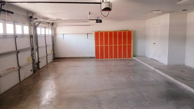 $399,999 | 301 Robin Road, Dumas, TX 79029