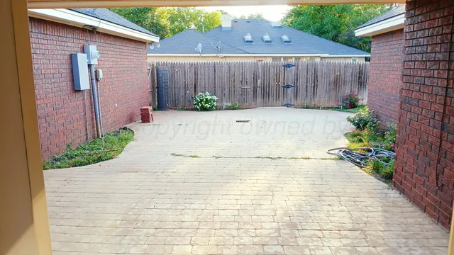 $399,999 | 301 Robin Road, Dumas, TX 79029