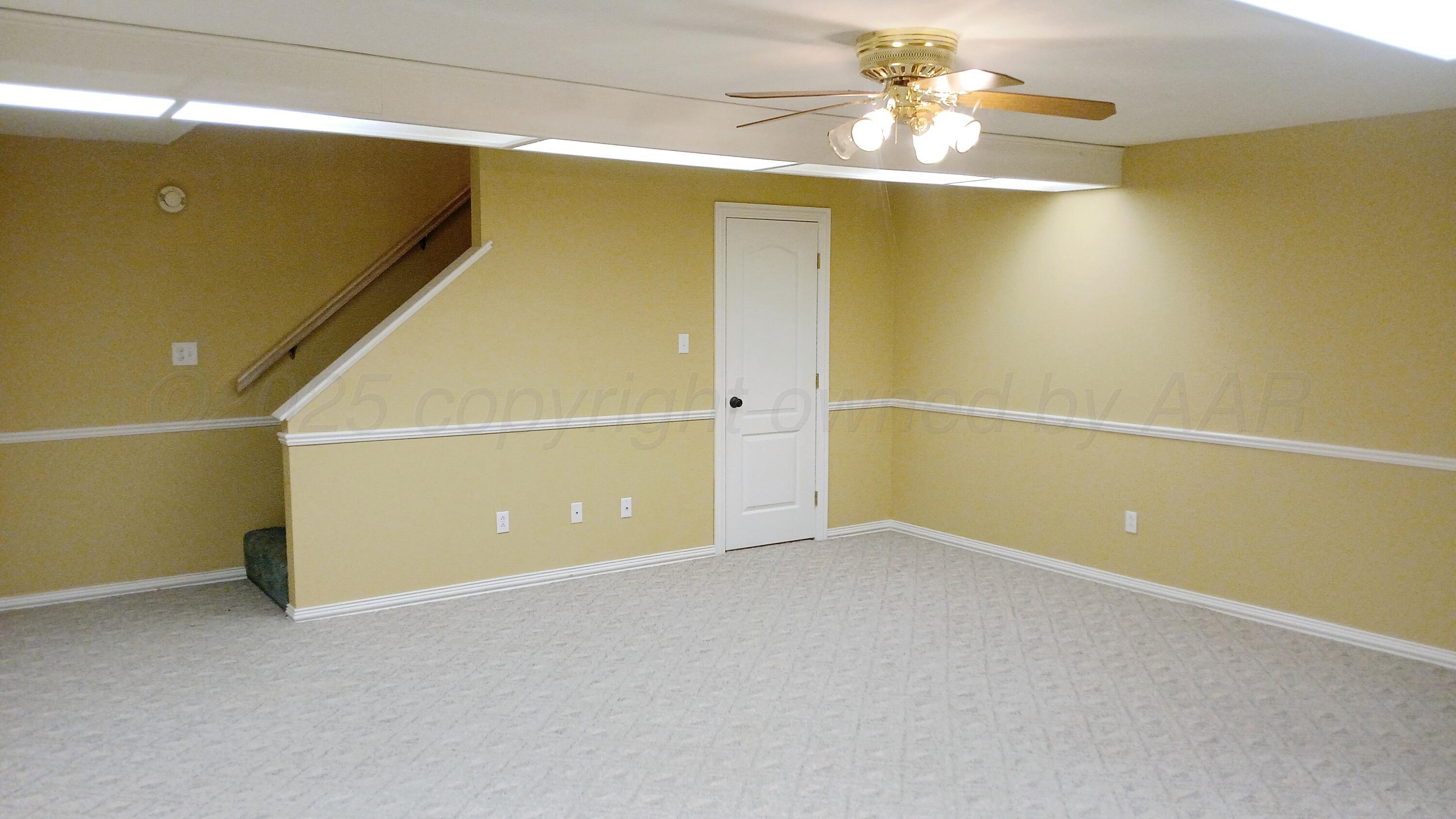 301 Robin Road Dumas, TX 79029 - Photo 9 of 14 1000034058